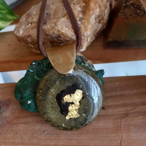 כפות תמרים עלי זהב תליון אורגונייט